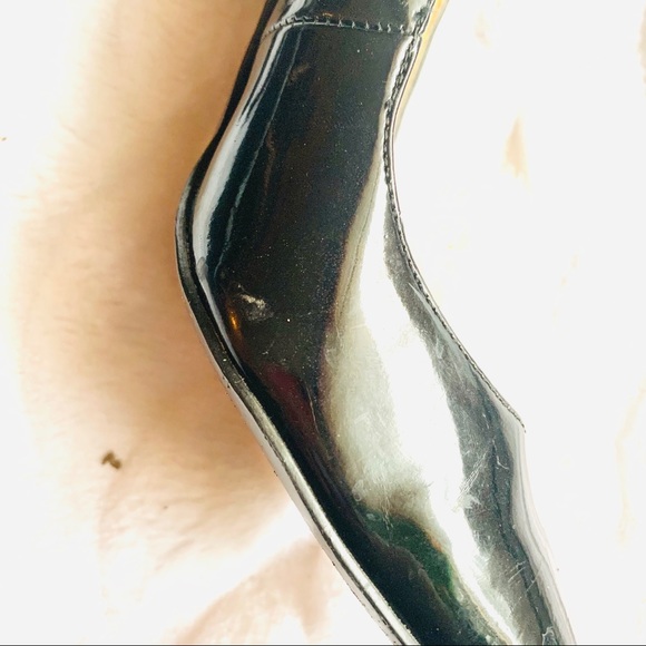 💎5/$25💎 Guess Retro Pointed Heels - Picture 2 of 8